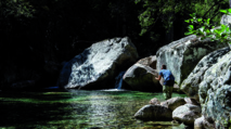 Da piscà cù a mosca.   La pêche à la mouche